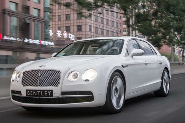 https://wcar.sets.lv/cars/Bentley/Flying Spur/1371457287-36131362544.jpg